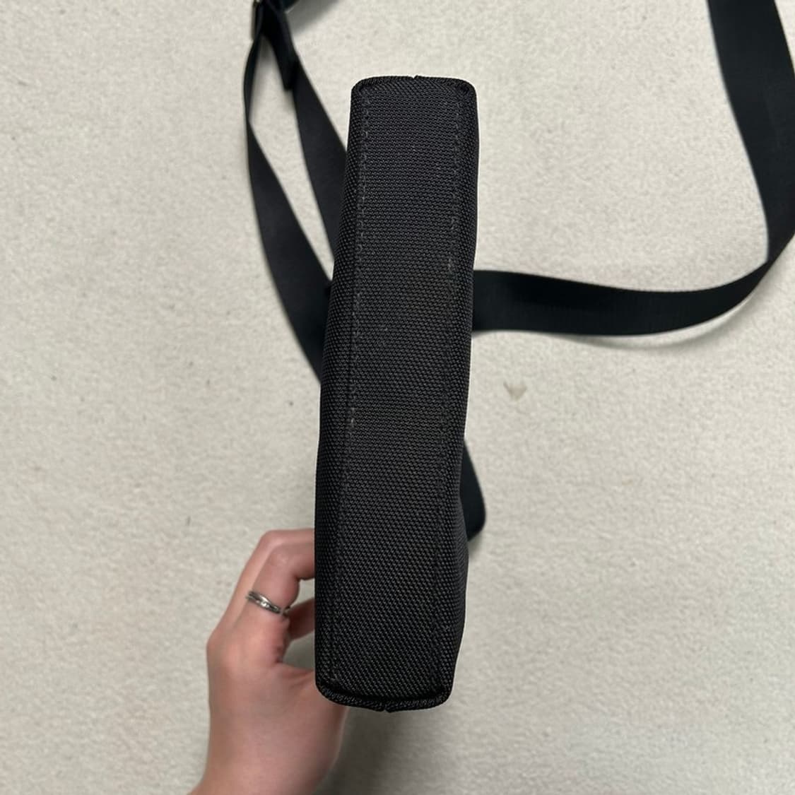 만다리나덕 크로스백 블랙 상품이미지3