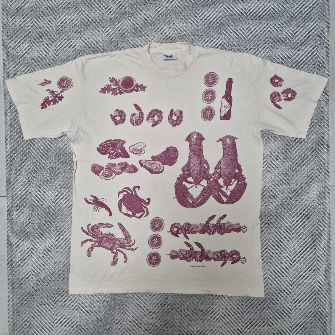 90s 해산물요리 그래픽 싱글스티치 티셔츠 (XL) 상품이미지1