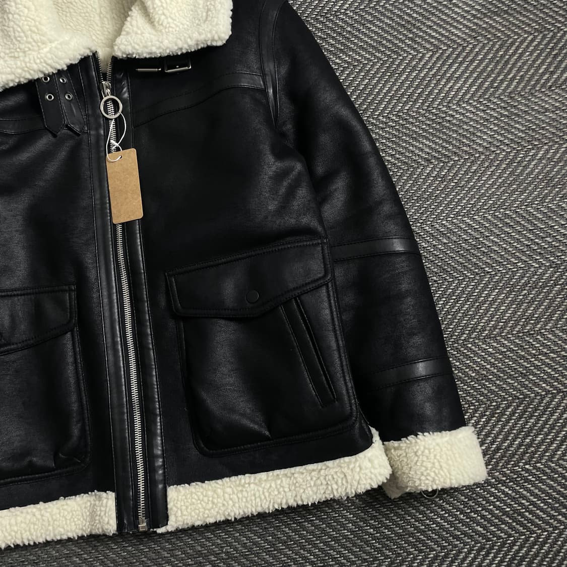 SIEG 지이크 미니멀 하이넥 시어링 무스탕 자켓y 4999 상품이미지4