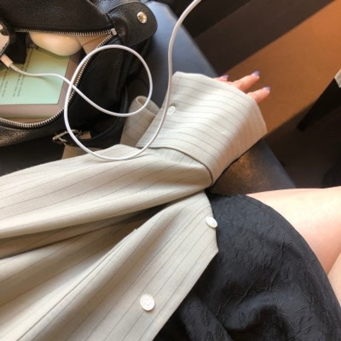 리본빛 울 셔츠 상품이미지1