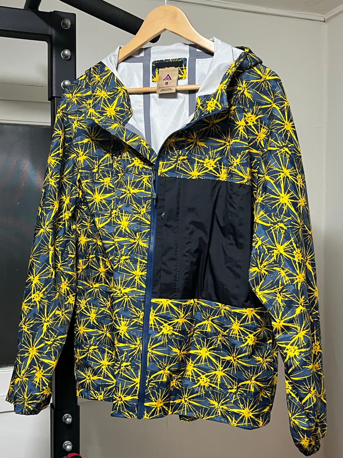 나이키 acg aop 2.5L 패커블 자켓 M 미디움 상품이미지2