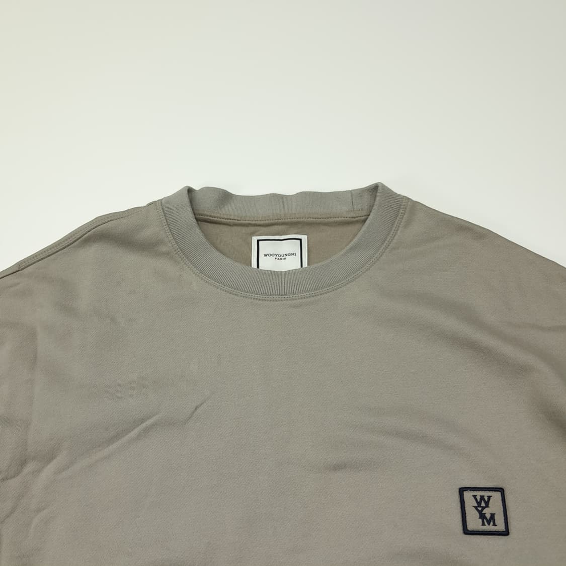 CL055 우영미 코튼 파리스레터링 메탈스터드 그레이 맨투맨 상품이미지2