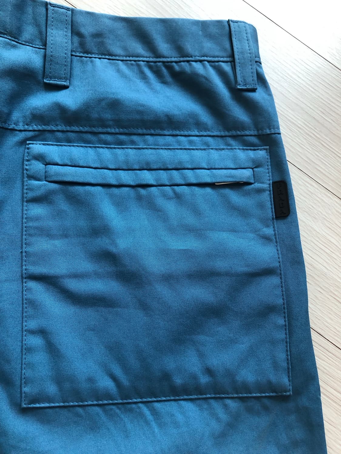 프라다 사이드라인팬츠46 상품이미지4