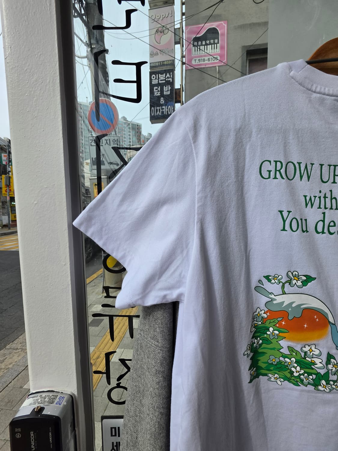 엄브로 이너피스 스토리 반팔 티셔츠 화이트-90 상품이미지7