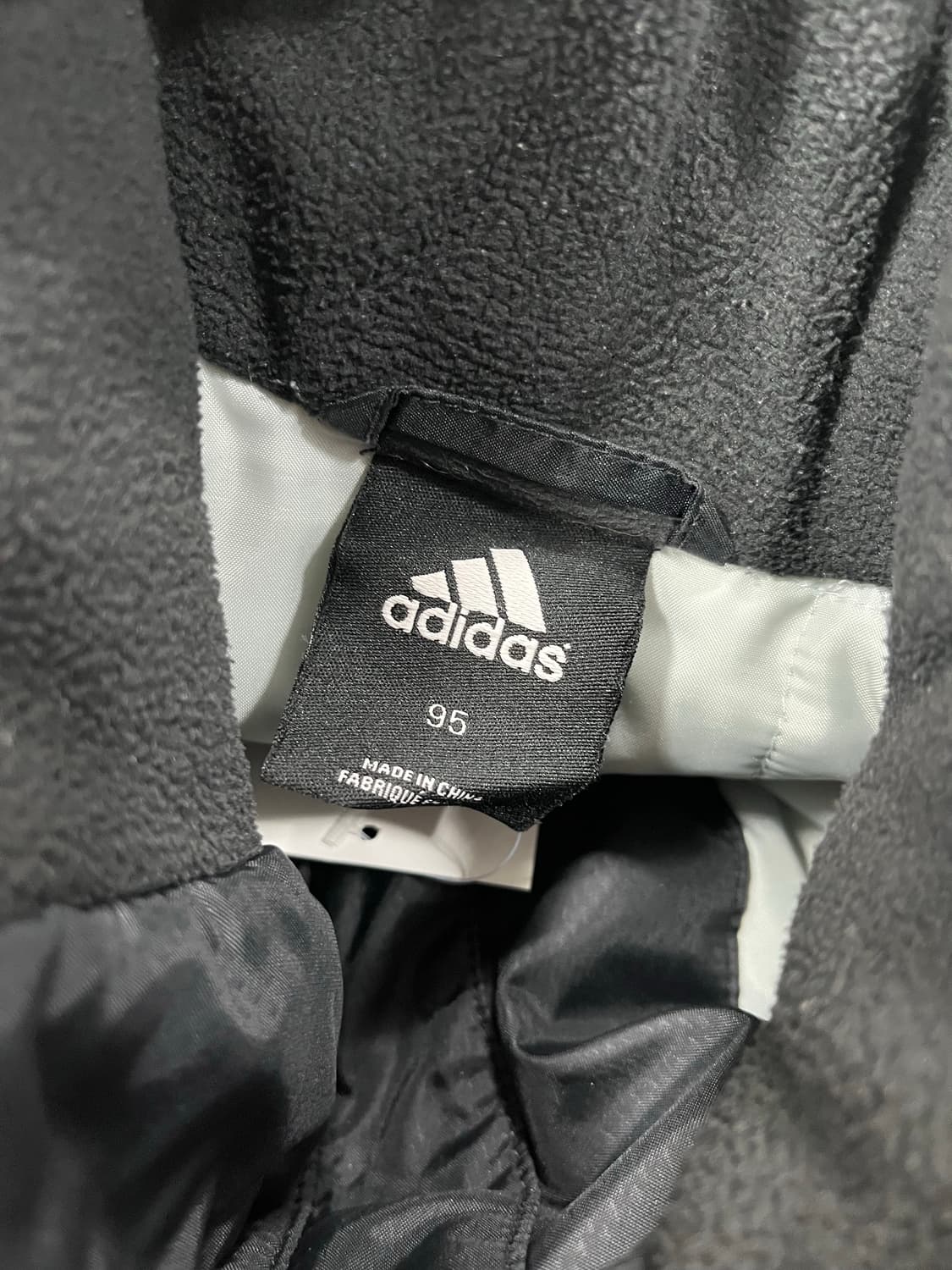 아디다스 레알 마드리드 CF 벤치 재킷 상품이미지3