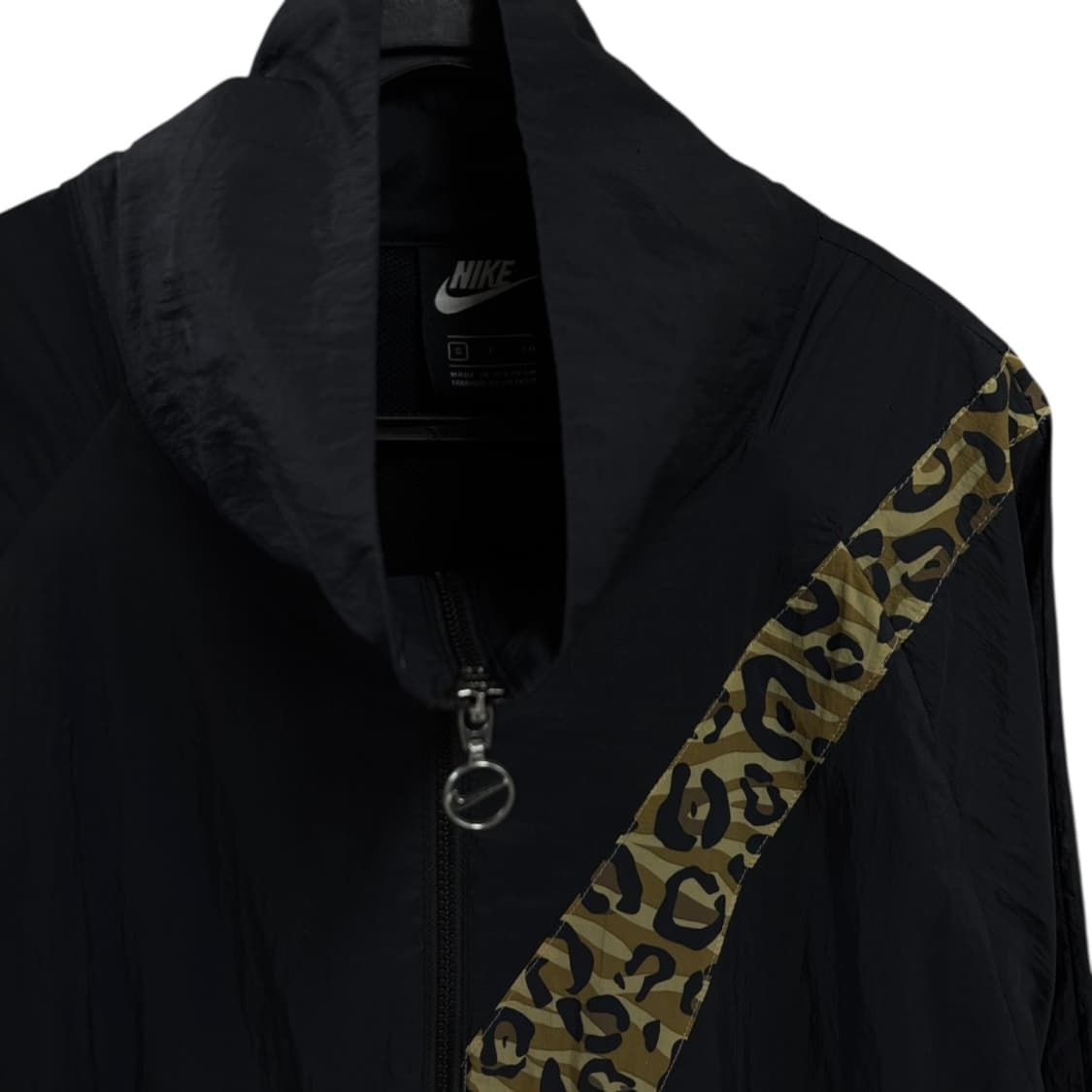 나이키 우먼 빅스우시 바람막이 상품이미지3