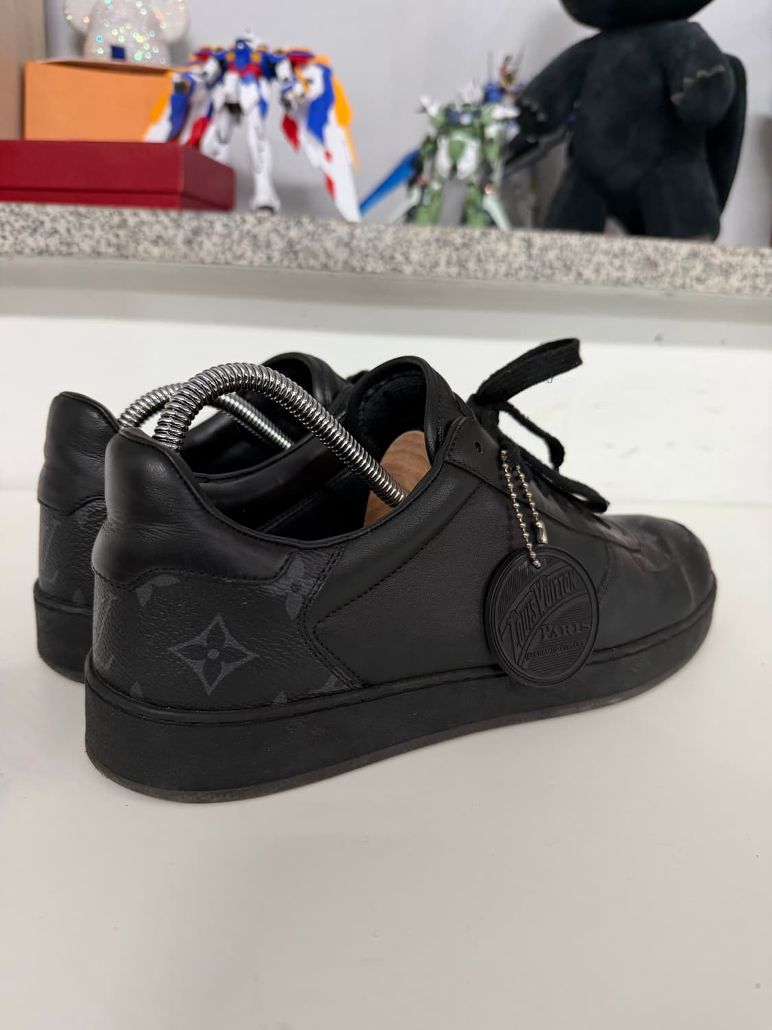 정품) 루이비통 리볼리 모노그램 스니커즈 6.5(260) 상품이미지5