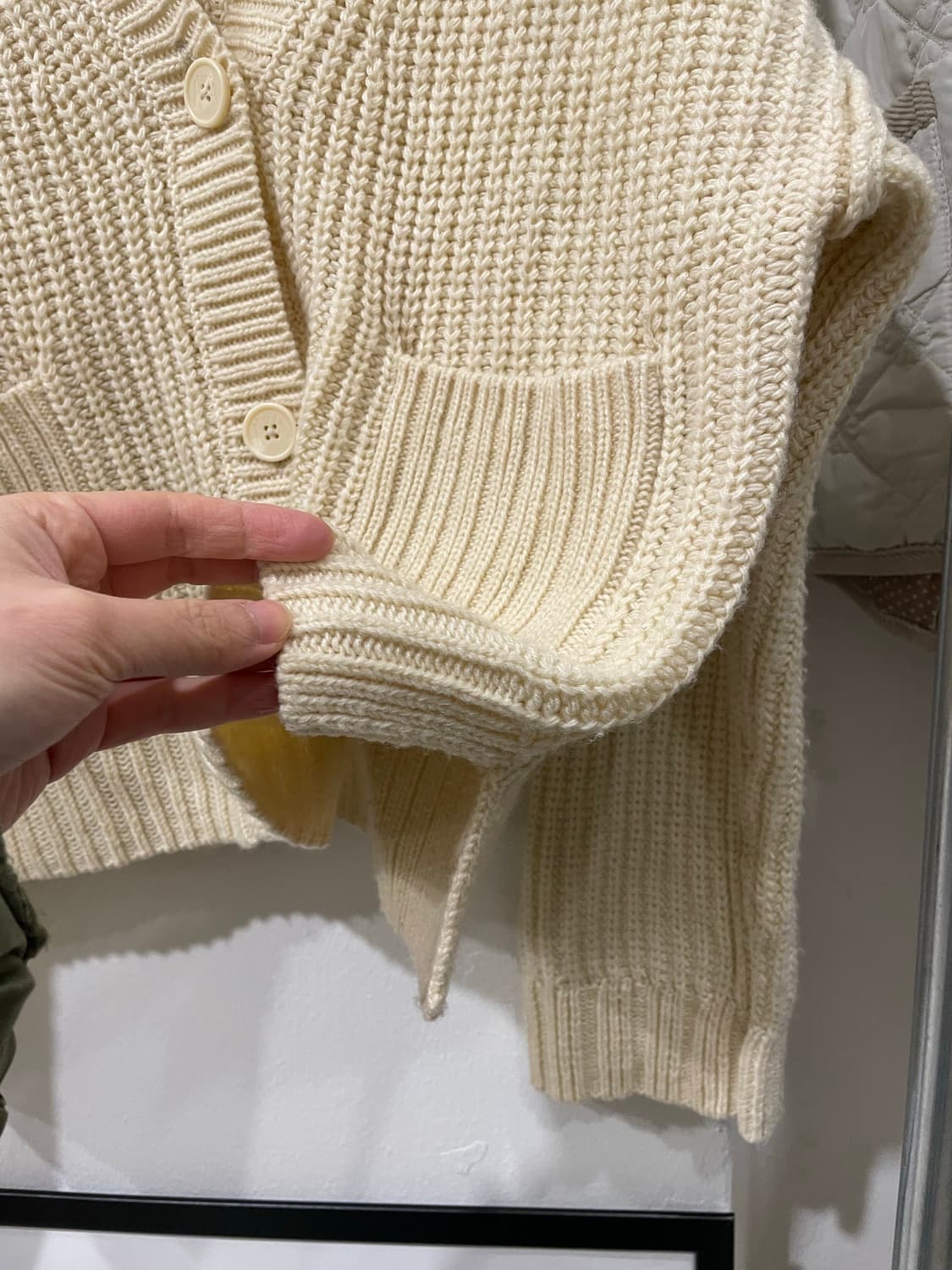 JW ANDERSON & uniqlo cardigan 상품이미지7