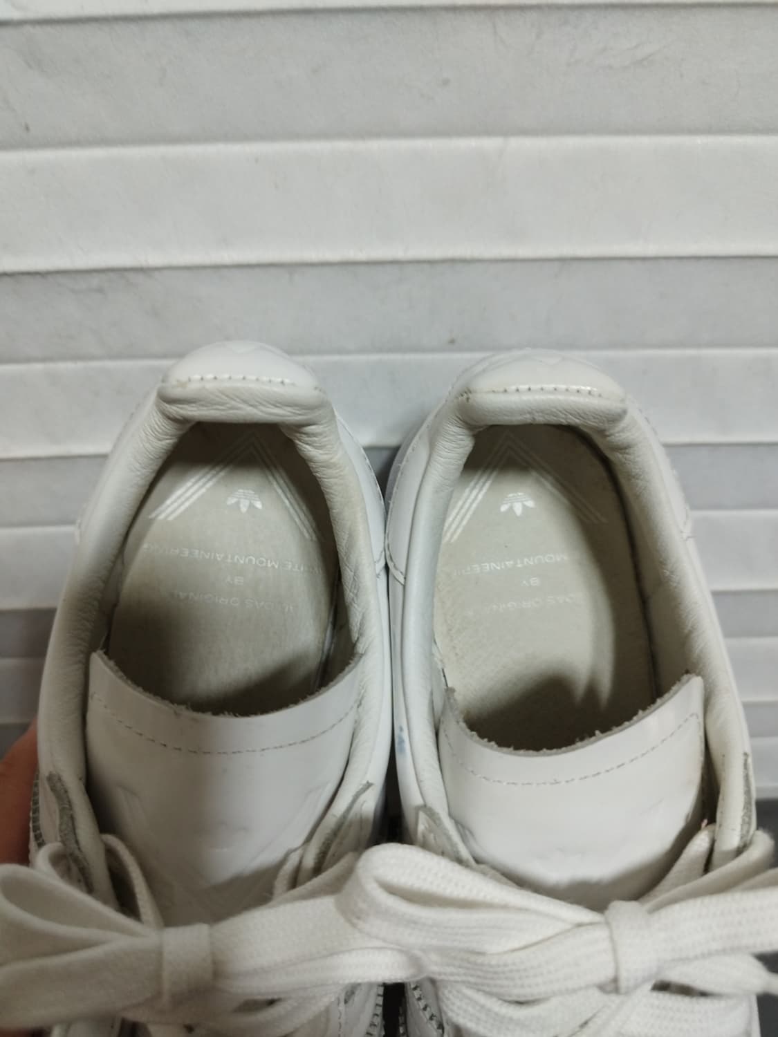 245mm 아디다스 x 화이트마운티니어링 슈퍼그립 스니커즈 상품이미지6
