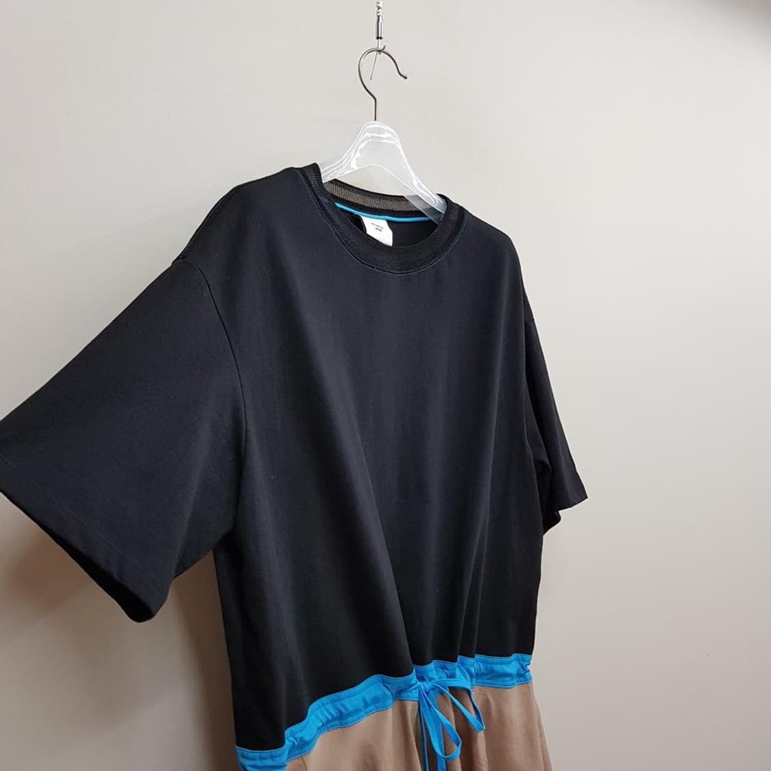 한섬 시스템 배색 스트링 언발란스 믹스드 원피스 S사이즈 상품이미지4