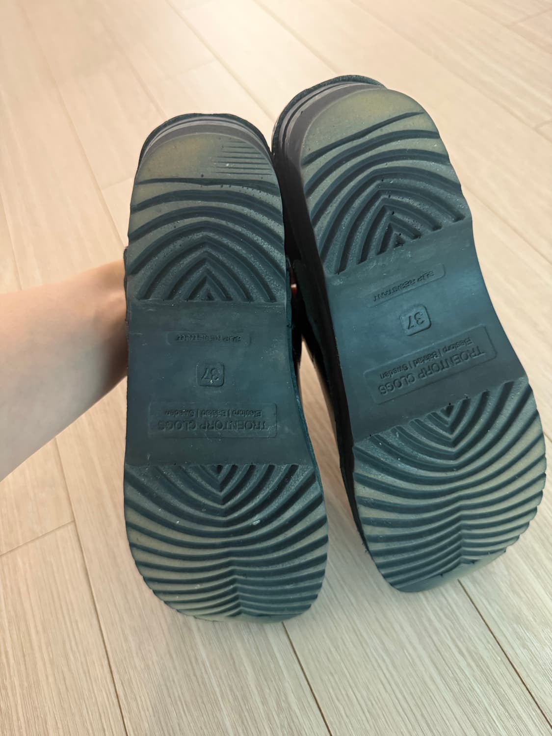 트로앤토프 스웨디시 클로그 반고흐 블랙 37 상품이미지4