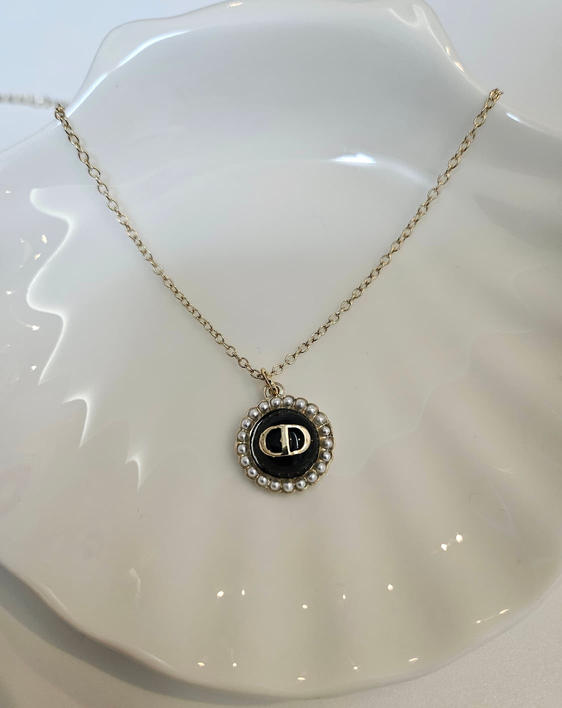 디올 업사이클링 블랙스톤 진주 목걸이 상품이미지1