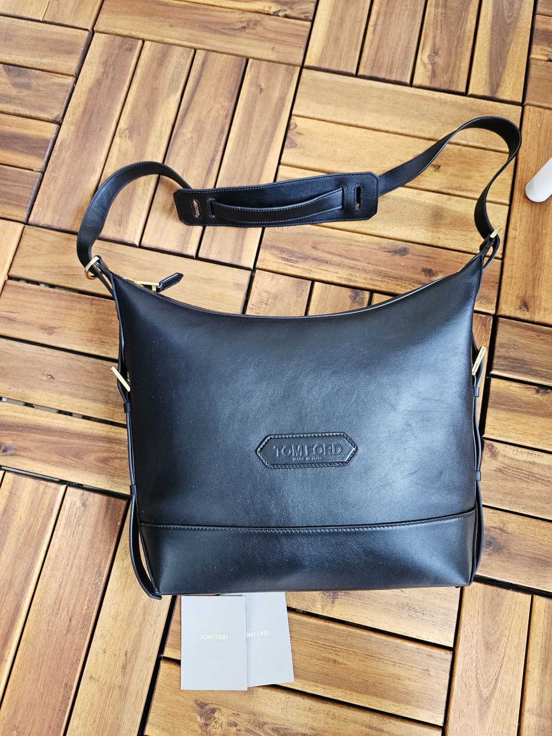 톰포드 숄더백 상품이미지1