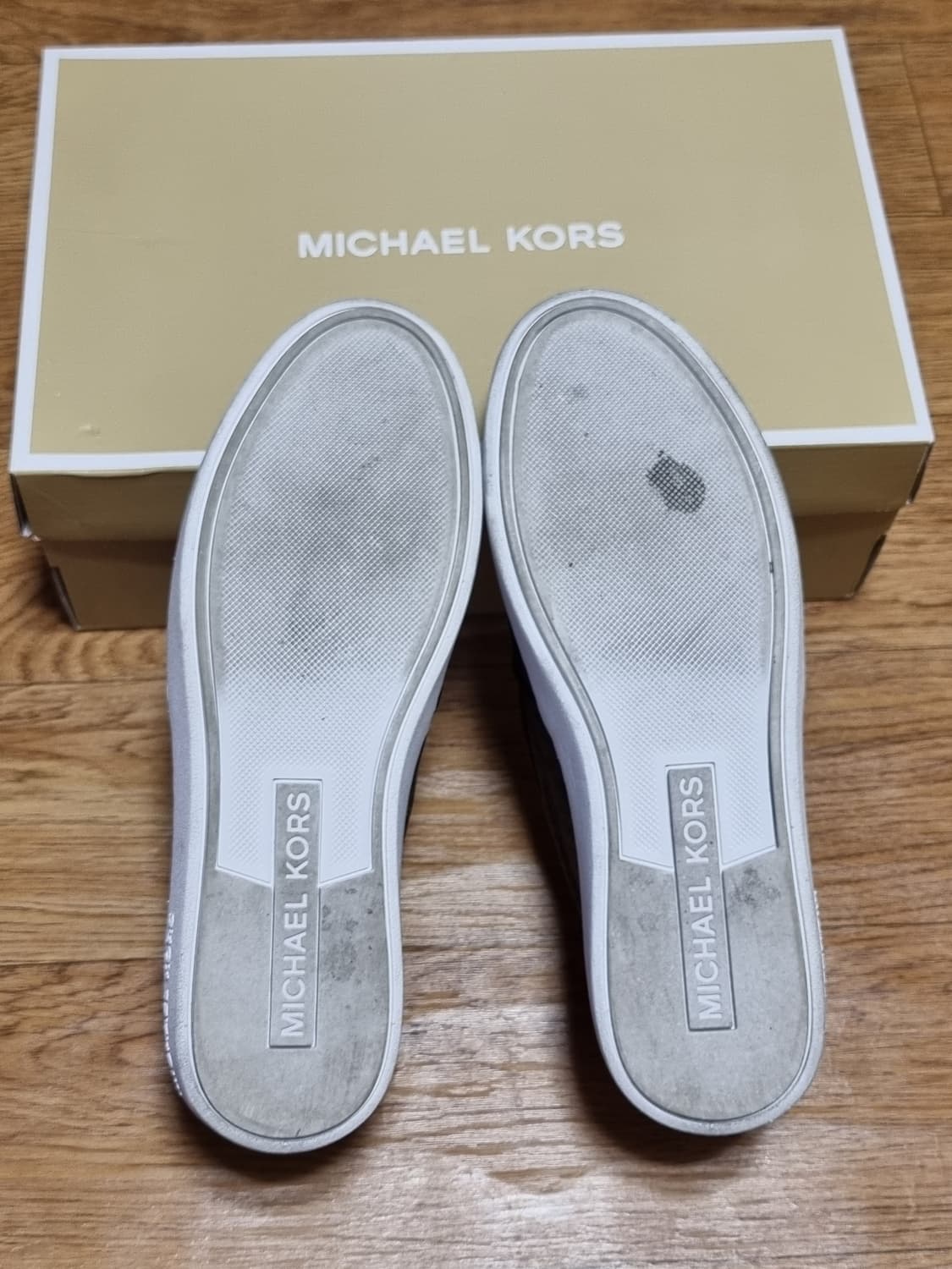 마이클 코어스 시그니처 슬립온 상품이미지7