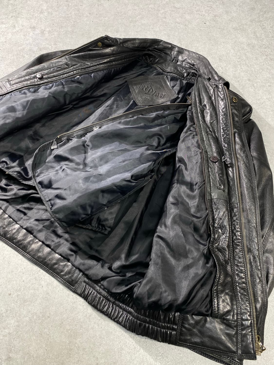 [105]90s Indian 블랙 덕다운 라이닝 양가죽 봄버자켓 상품이미지6