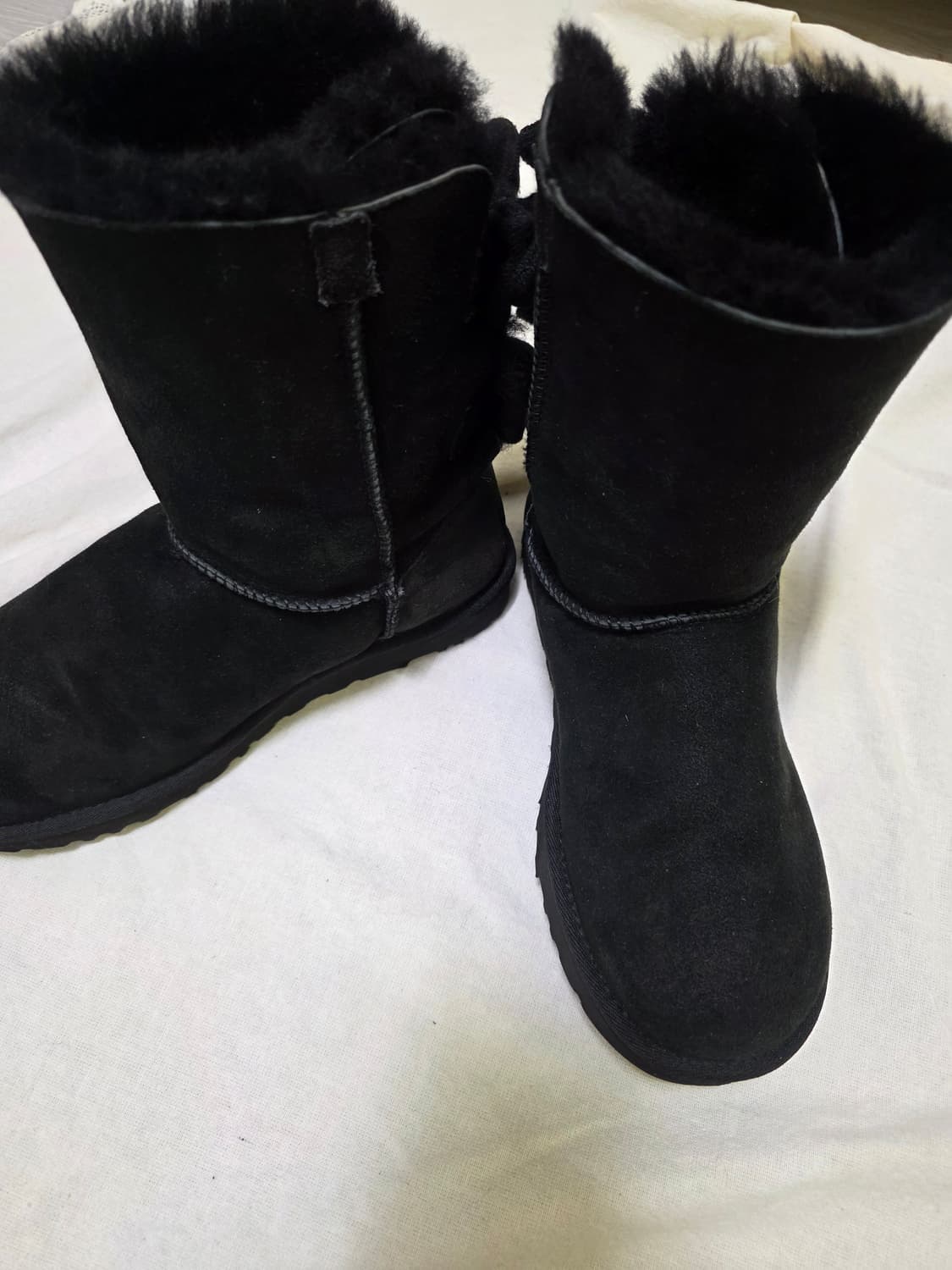 미국 어그 베일리 보우 블랙 7(240) / 보관만 한 새제품 상품이미지2