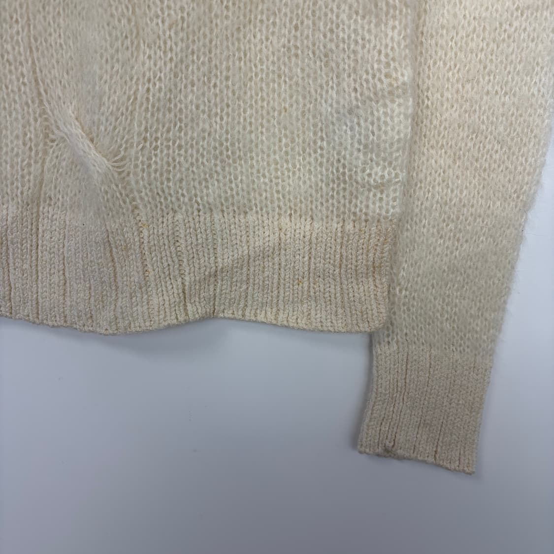 앤클라인 모헤어 터틀넥 니트 티셔츠 상품이미지5