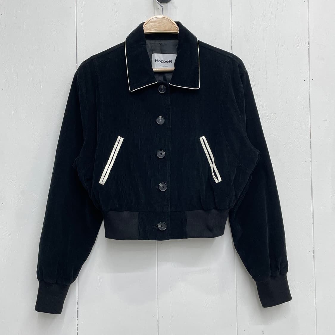 호퍼 코듀로이 크롭 자켓 블랙 배색라인 세미루즈핏 상품이미지2