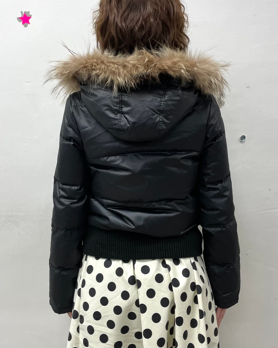 Glossy black cropped padded coat  상품이미지3