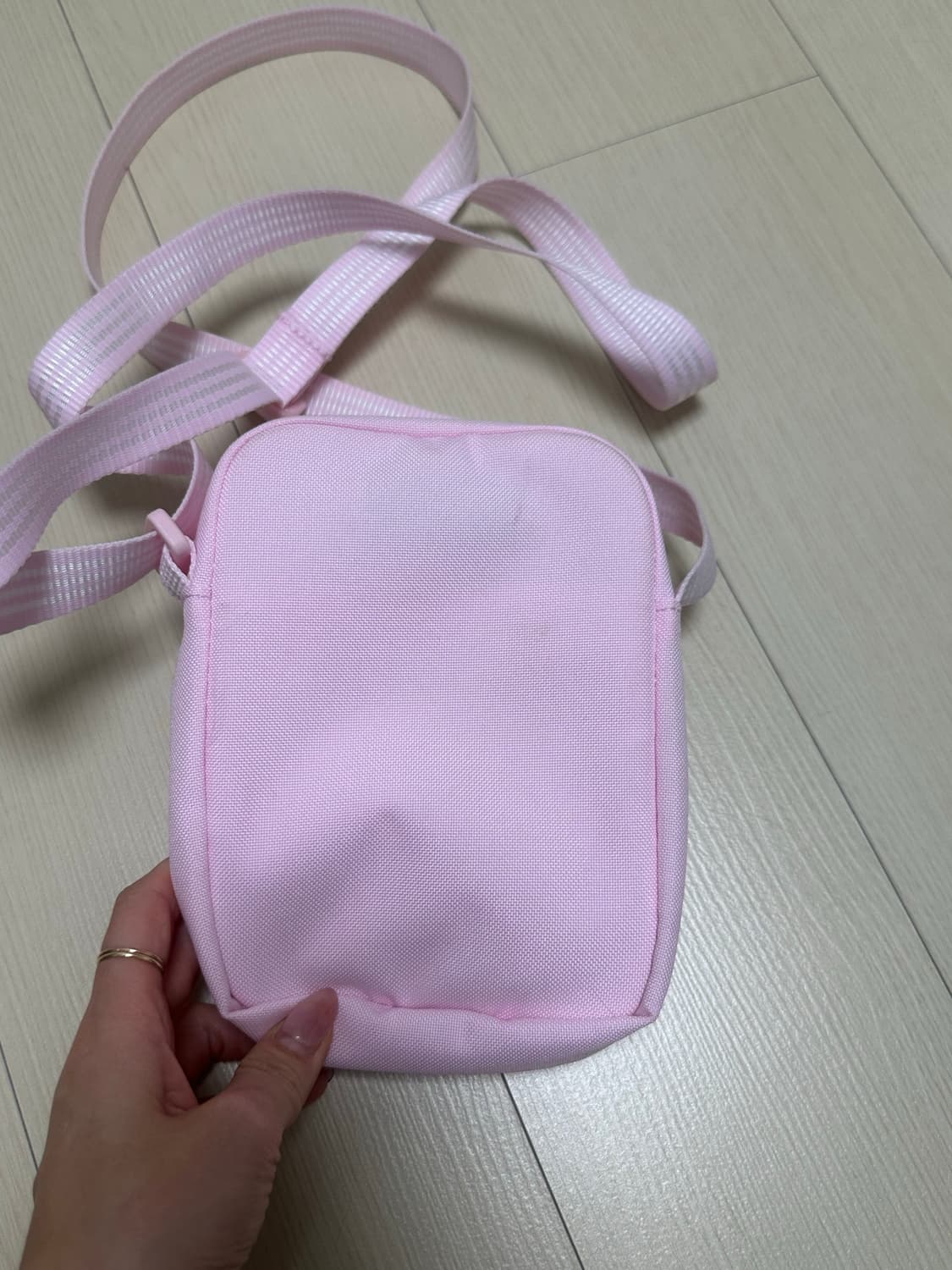 아디다스 핑크 크로스백 상품이미지2