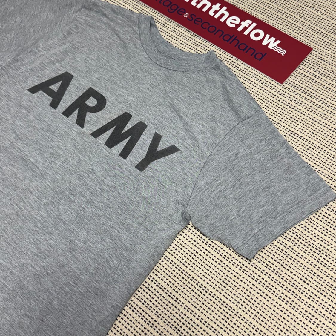 US ARMY 빈티지 미군 정품 아미 반팔티 | 상태 좋음 상품이미지3