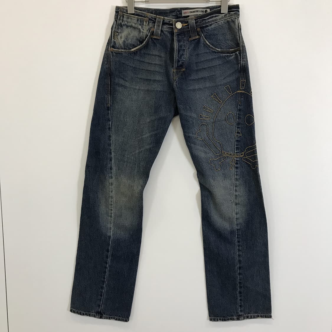 리바이스 엔지니어드 해골자수 데님진 [30인치] 상품이미지1