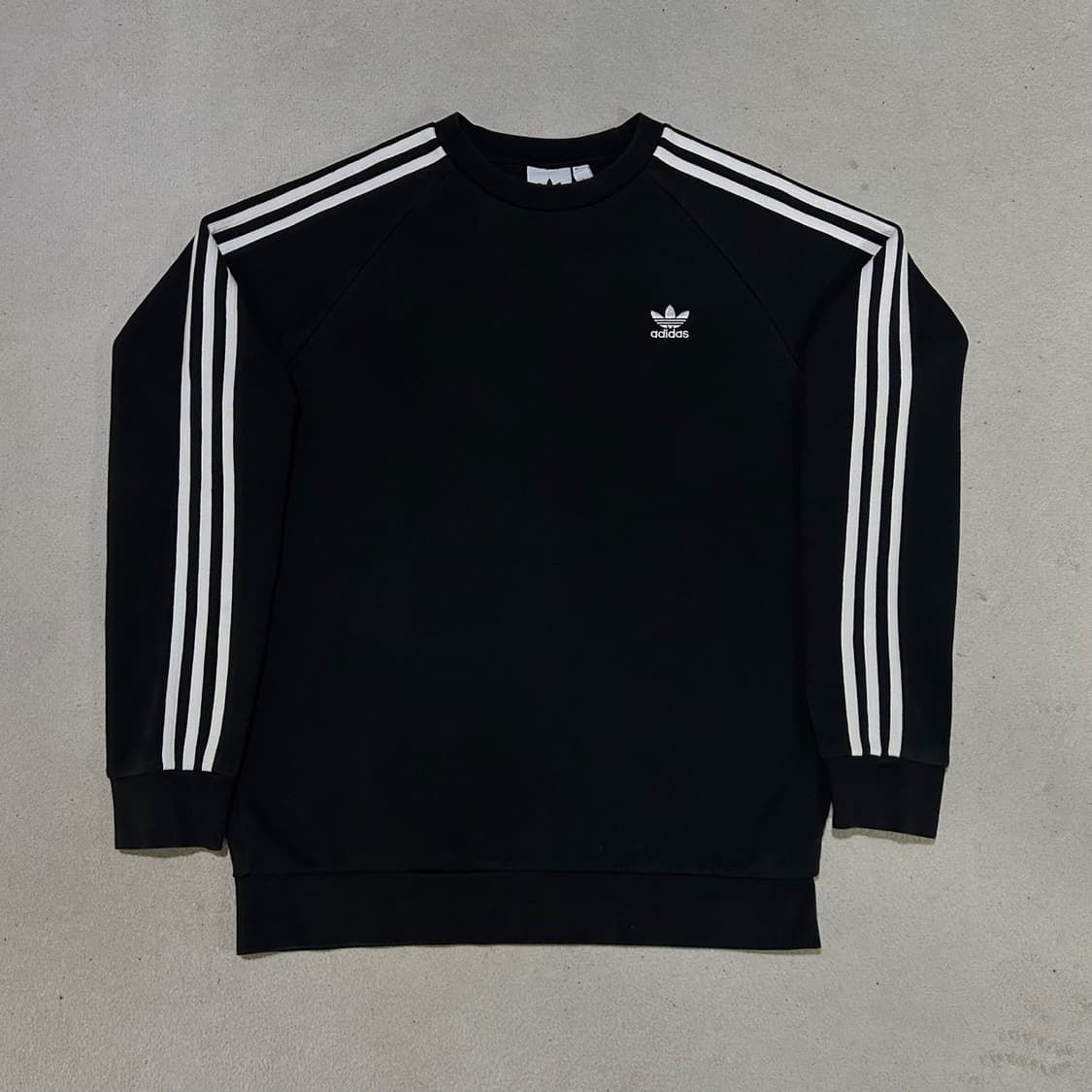 (L)아디다스 맨투맨 상품이미지1