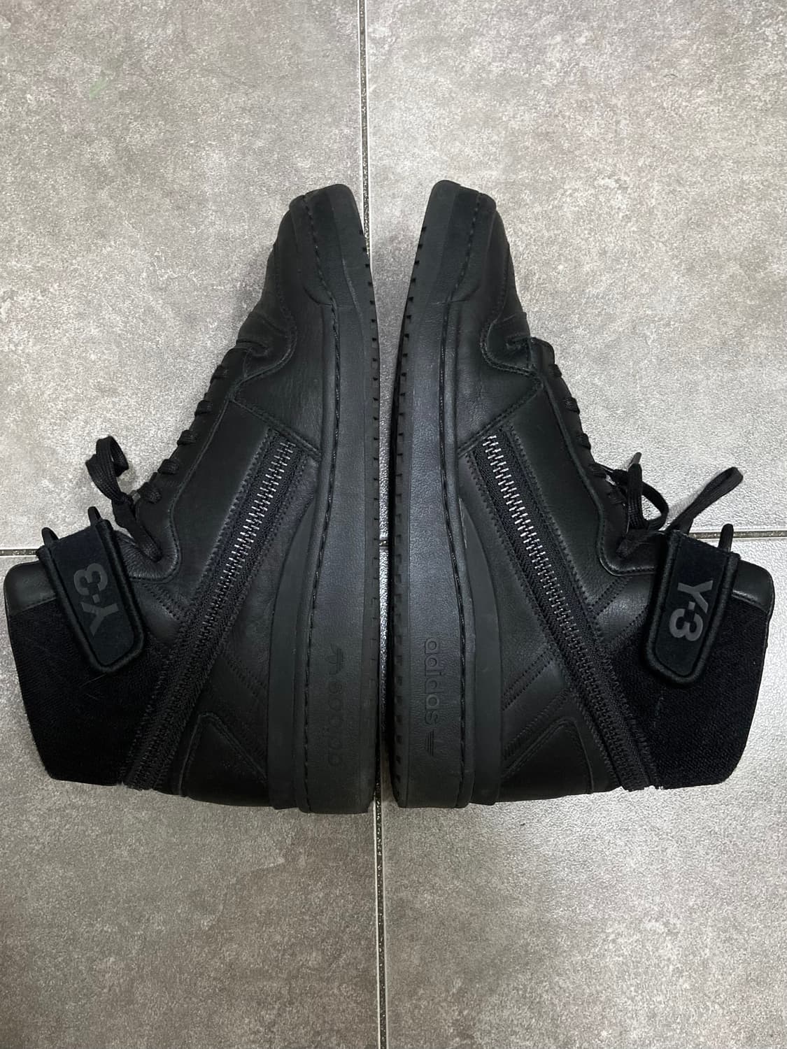 Y-3 아디다스 사선 지퍼 포럼 하이 탑 트리플 블랙 상품이미지7