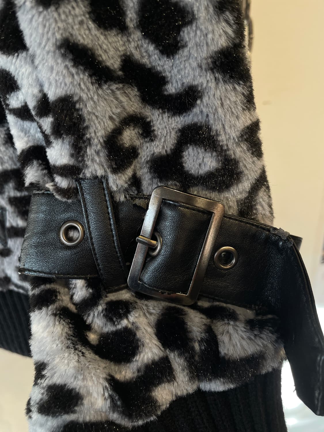 ghost of harlem 고스트오브할렘 레오파드 블랙 퍼 후드집업 상품이미지7