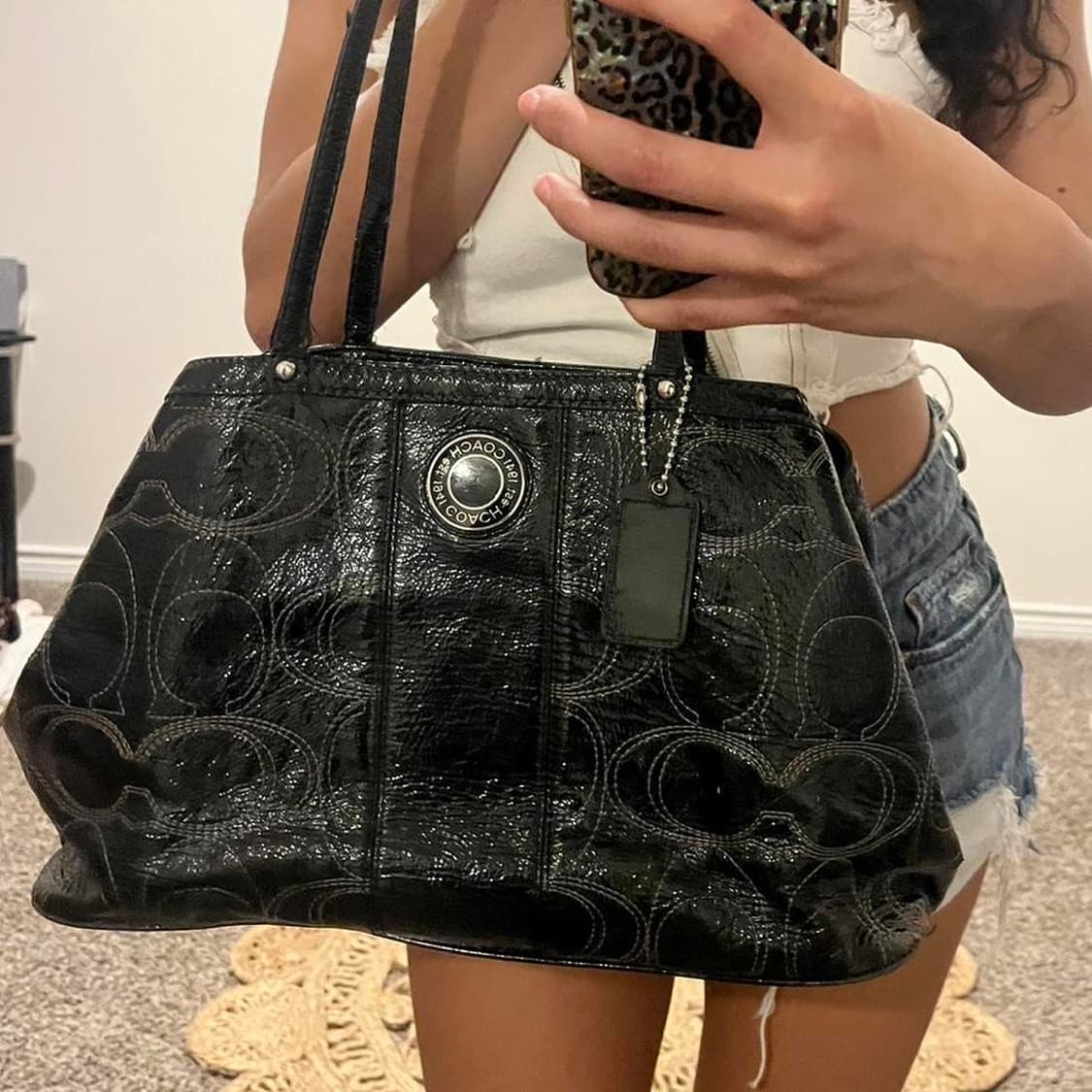 코치 블랙 레더 시그니처 엠보싱 숄더백 상품이미지1