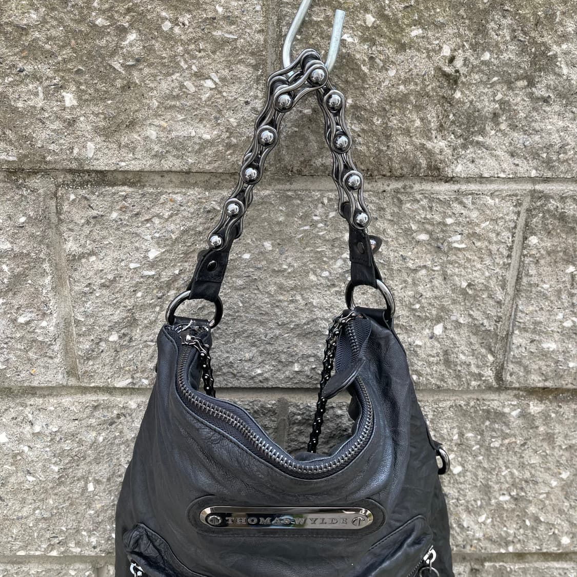 [OS] THOMAS WYLDE 블랙 레더 체인 숄더백 상품이미지8