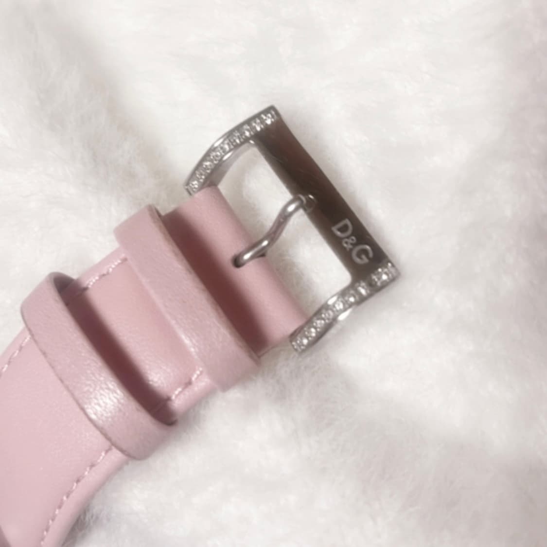 돌채앤가바나 핑크 큐빅 시계💕초초 희귀매물🫶 상품이미지3