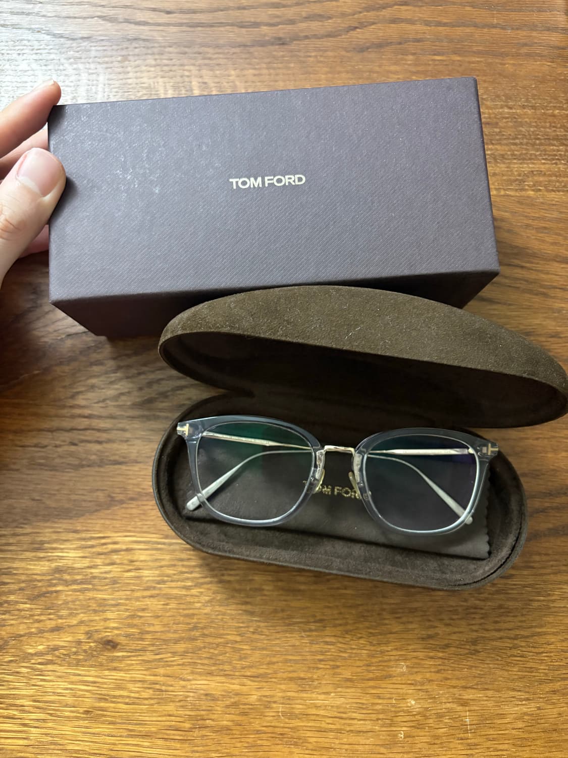 톰포드 투명 뿔테 안경 상품이미지6