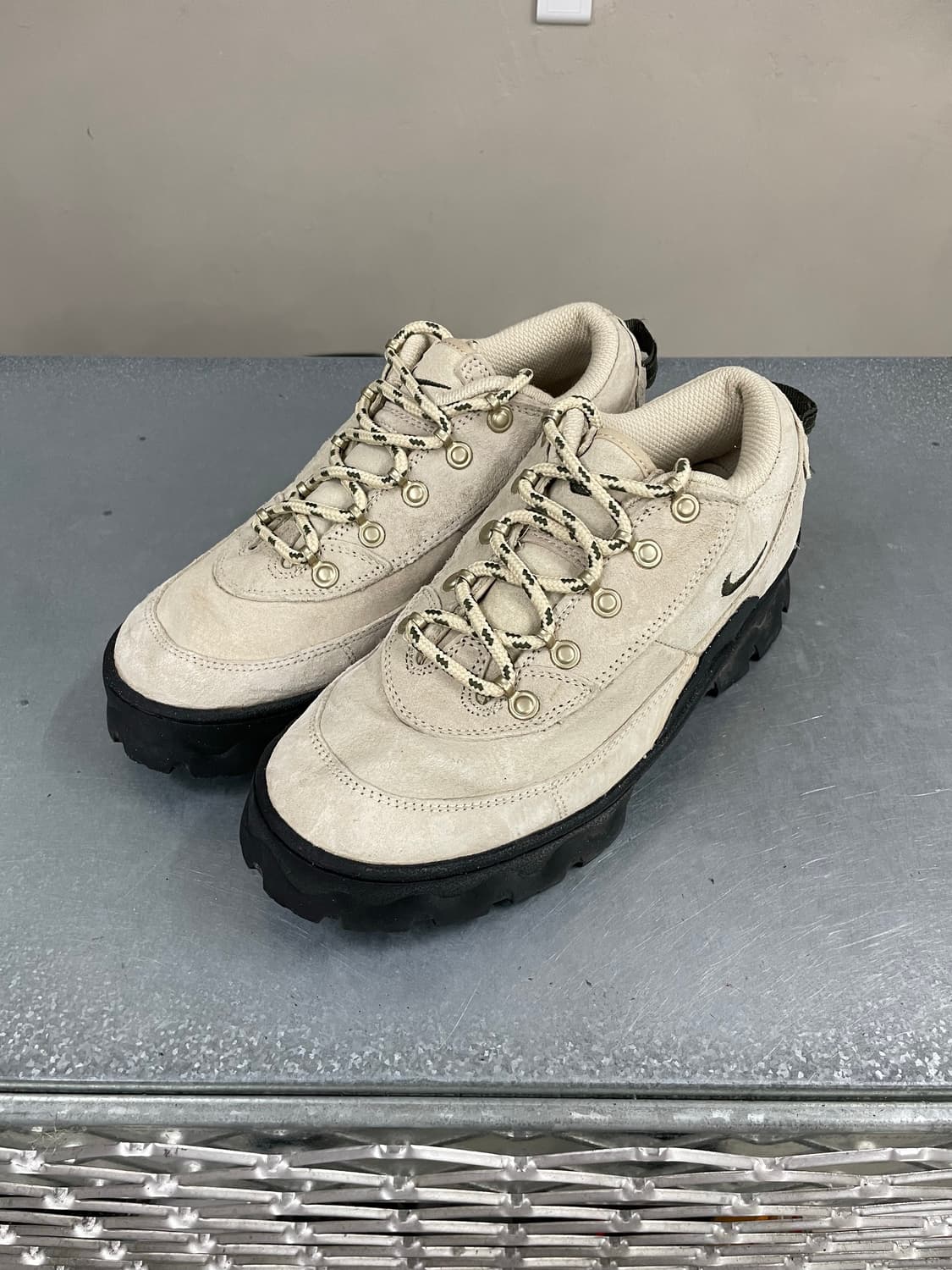 나이키 라하르 로우 라탄 250 상품이미지2