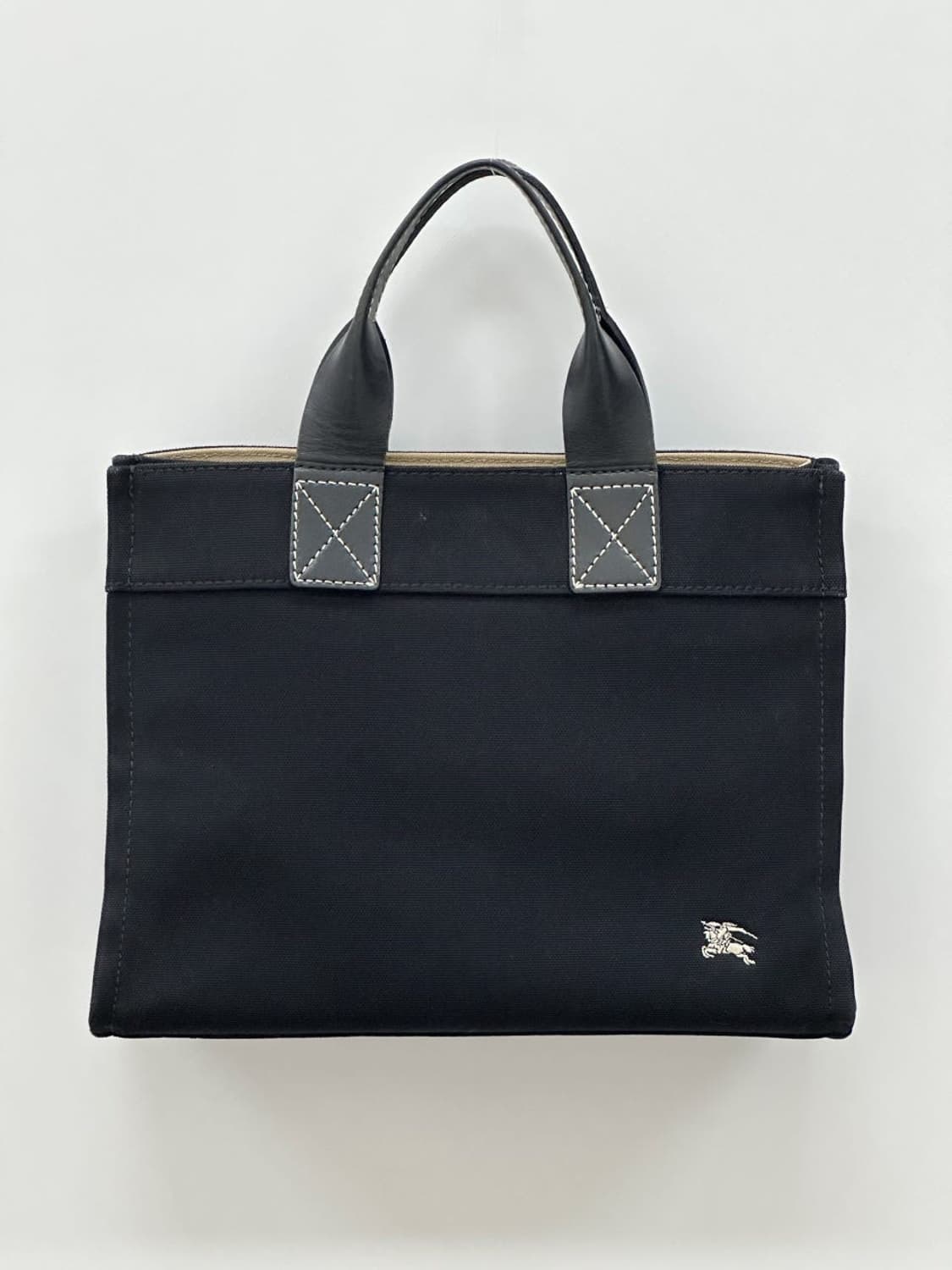 burberry / 버버리 블랙 패브릭 토트백  상품이미지3