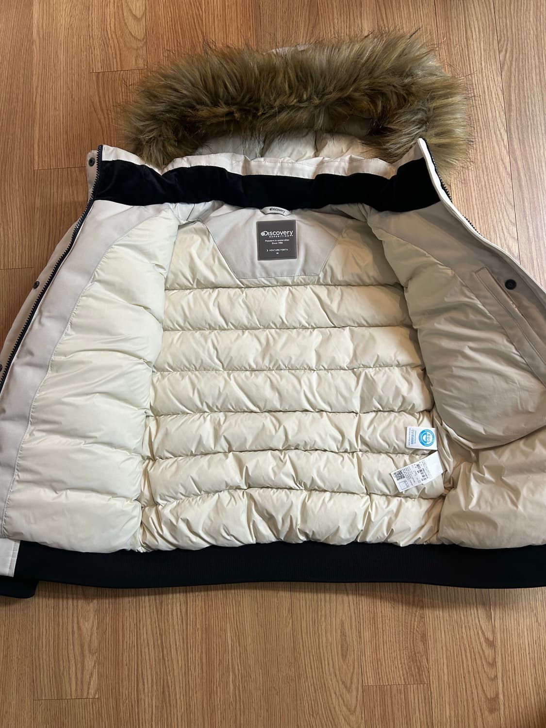 디스커버리 익스페디션 아이보리 숏패딩 상품이미지3