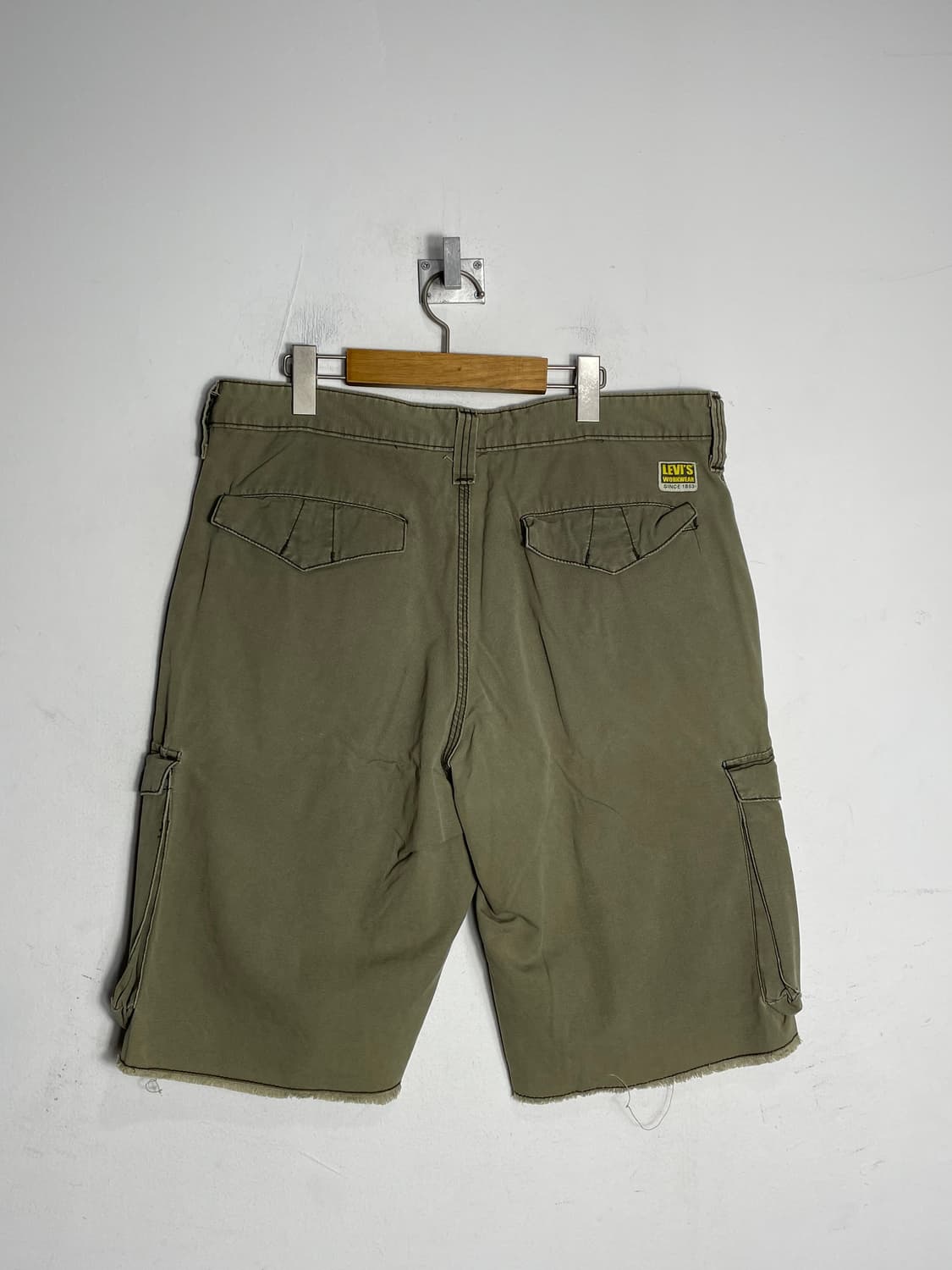 리바이스 워크웨어 카고 반바지 상품이미지1