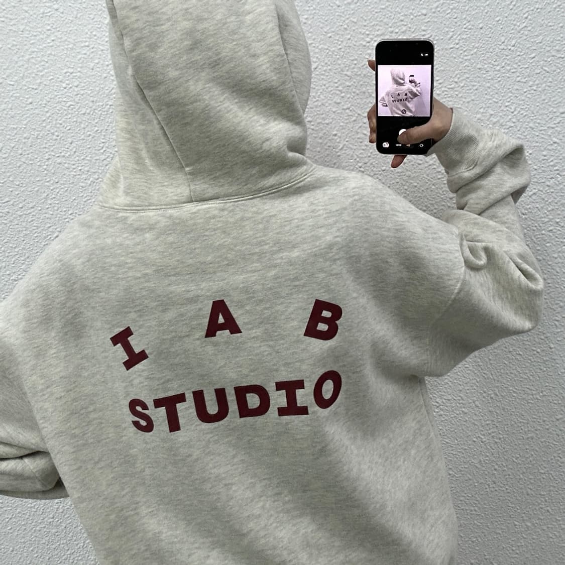 아이앱 스튜디오 버건디 로고 백멜란지 후드 L 상품이미지2