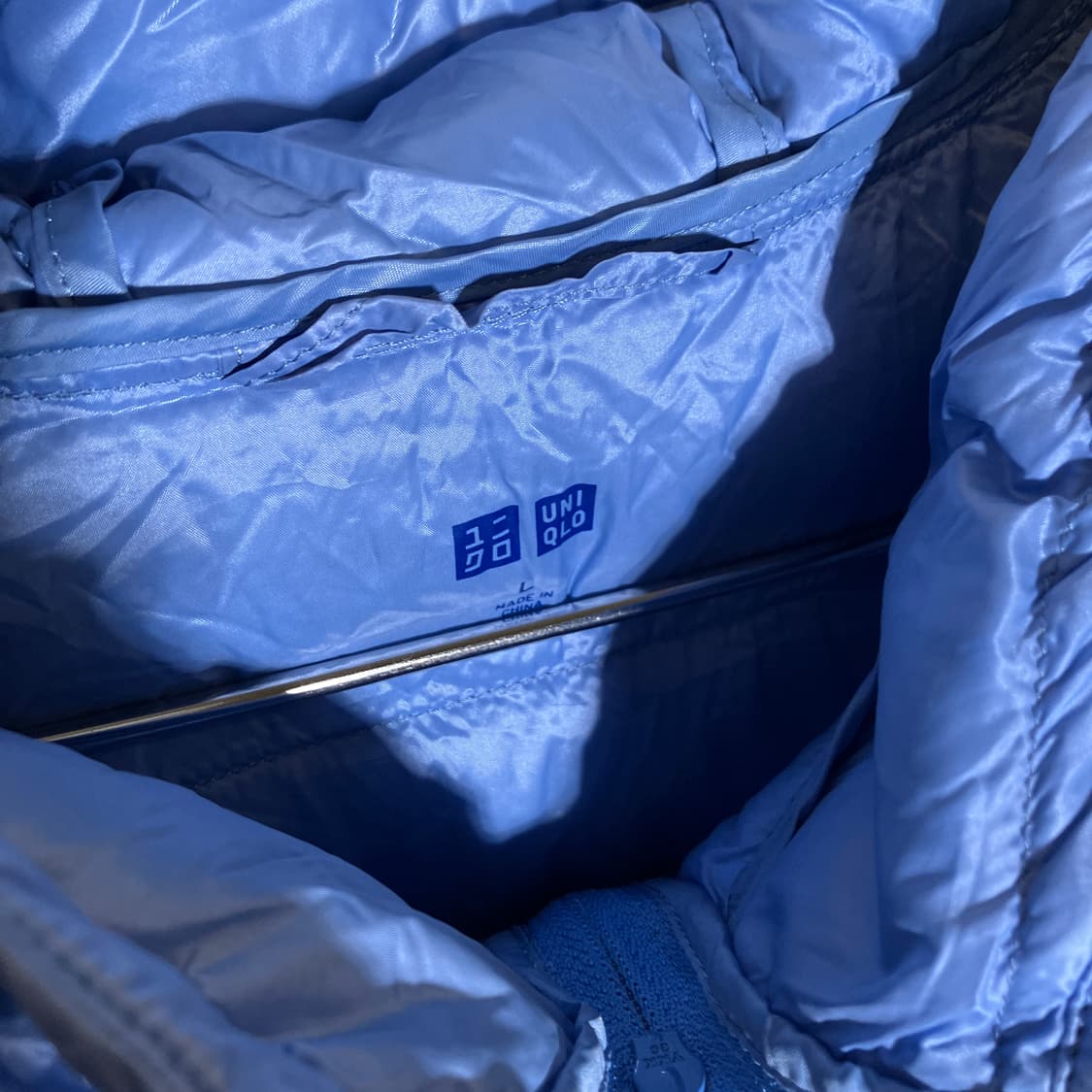 L)유니클로 여성 울트라라이트다운 후드 경량패딩 상품이미지3