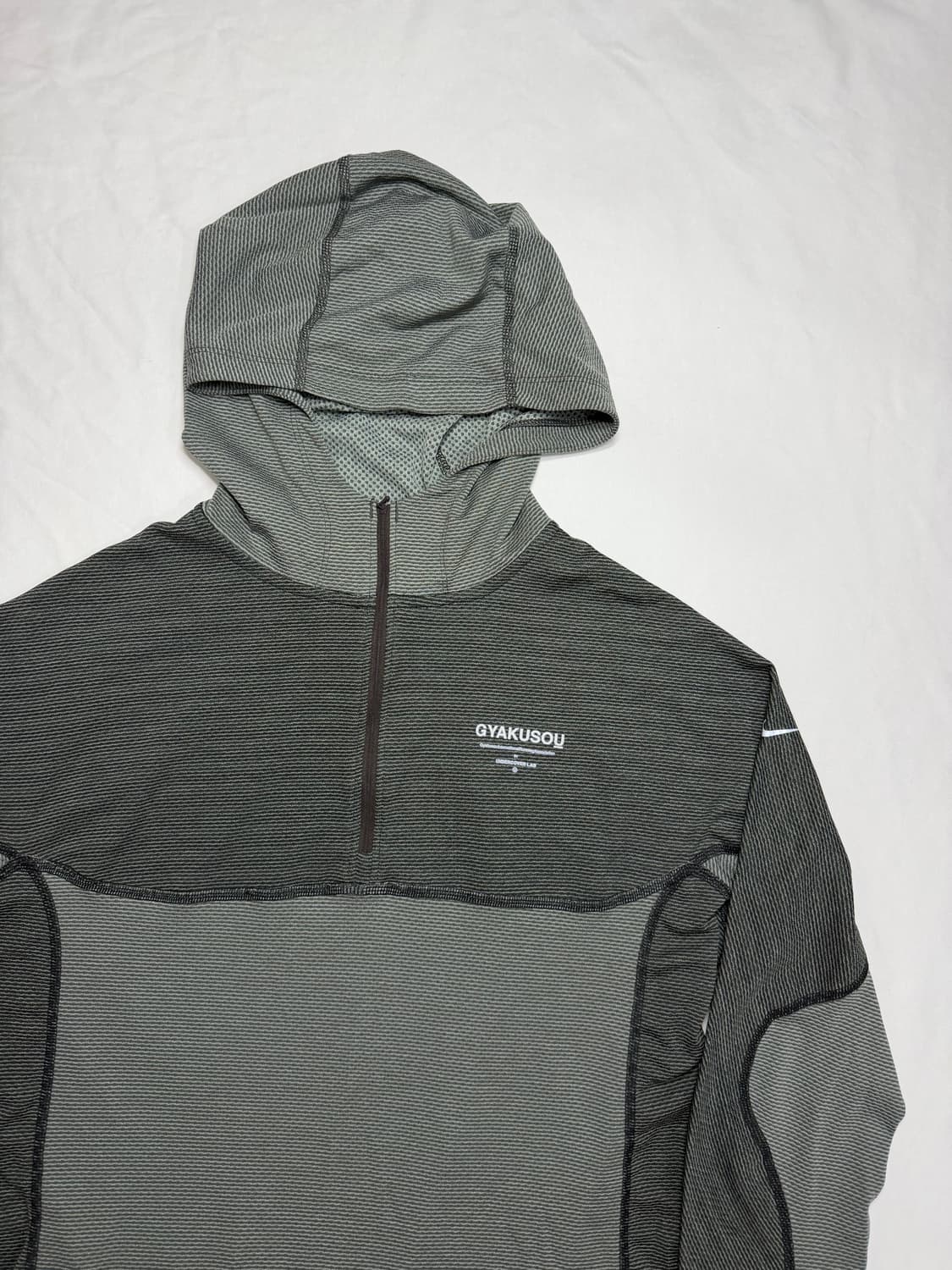 나이키 언더커버 갸쿠소우 러닝후드 상품이미지3