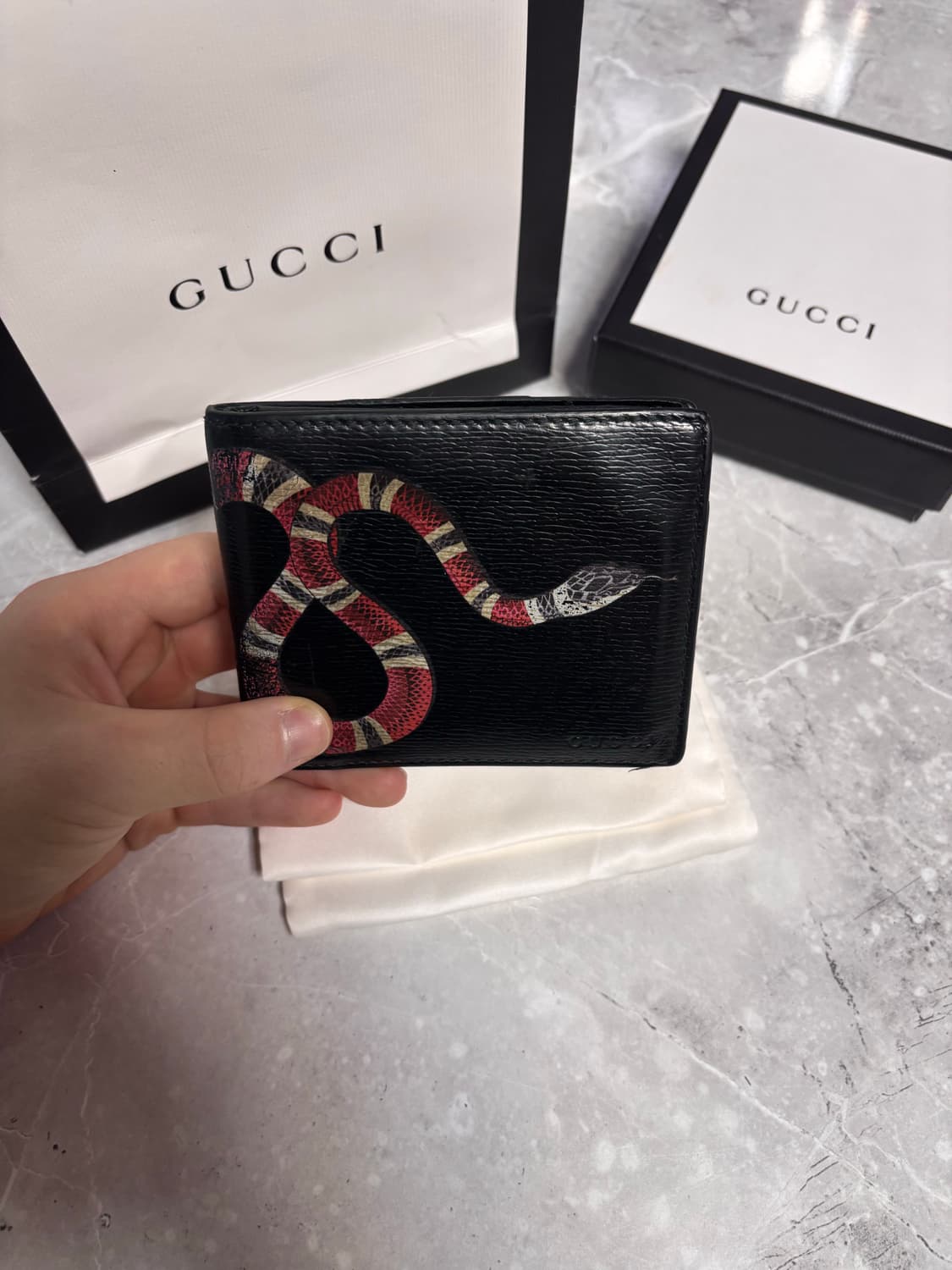 [풀구성/보증서] 구찌 킹스네이크 가죽 반지갑 상품이미지1