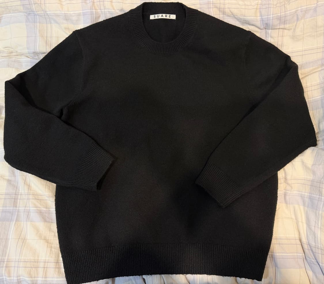 수아레 검정 니트 상품이미지1