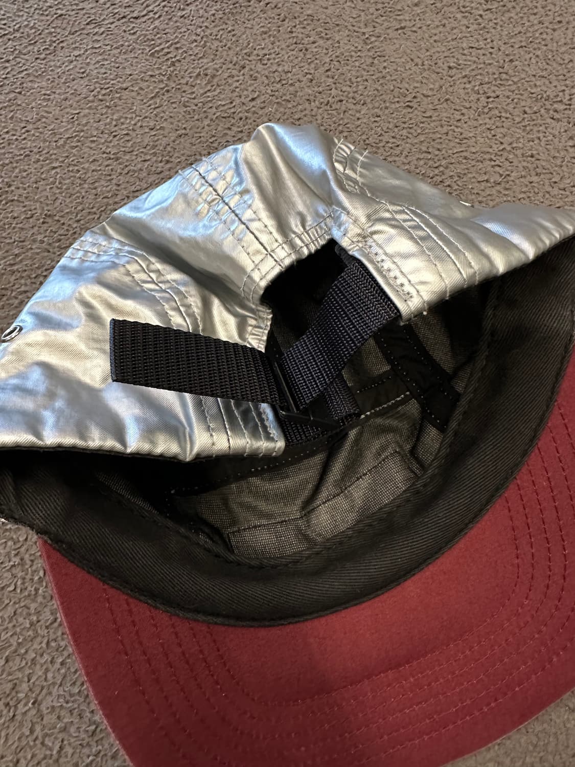 슈프림 메탈릭 캠프캡 처분  상품이미지2