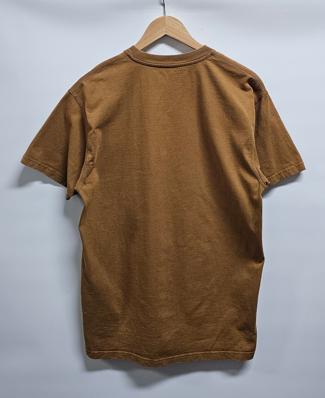 칼하트 WIP 브라운 반팔티셔츠 M 상품이미지2