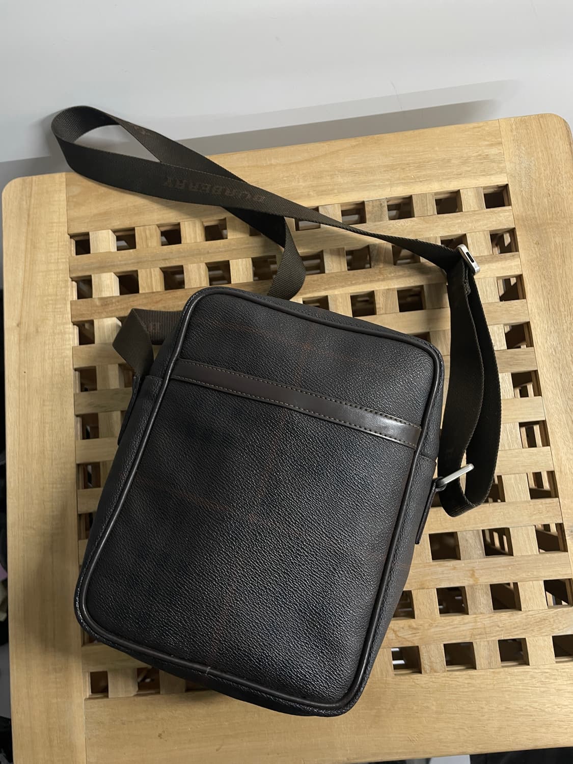 버버리 크로스백 상품이미지3