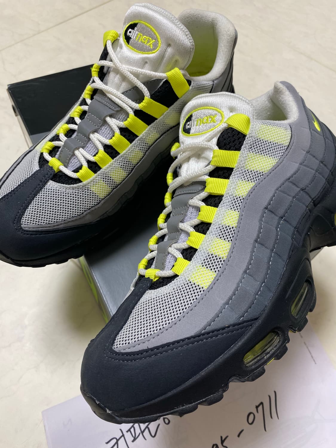 Nike Air Max 95 OG 형광 (2020) 265size 상품이미지3