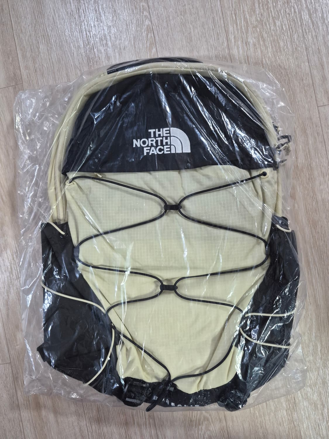 정품,새상품)노스페이스 보레알리스 백팩 GRAVEL/TNF BLACK 상품이미지2