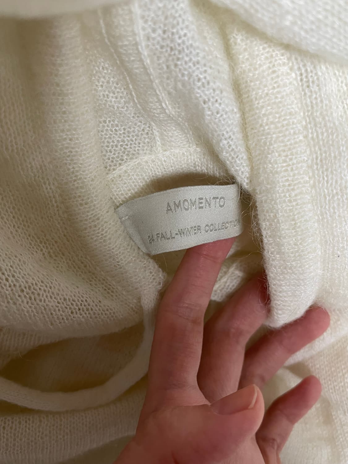 아모멘토 sheer hooded knit ivory 상품이미지4