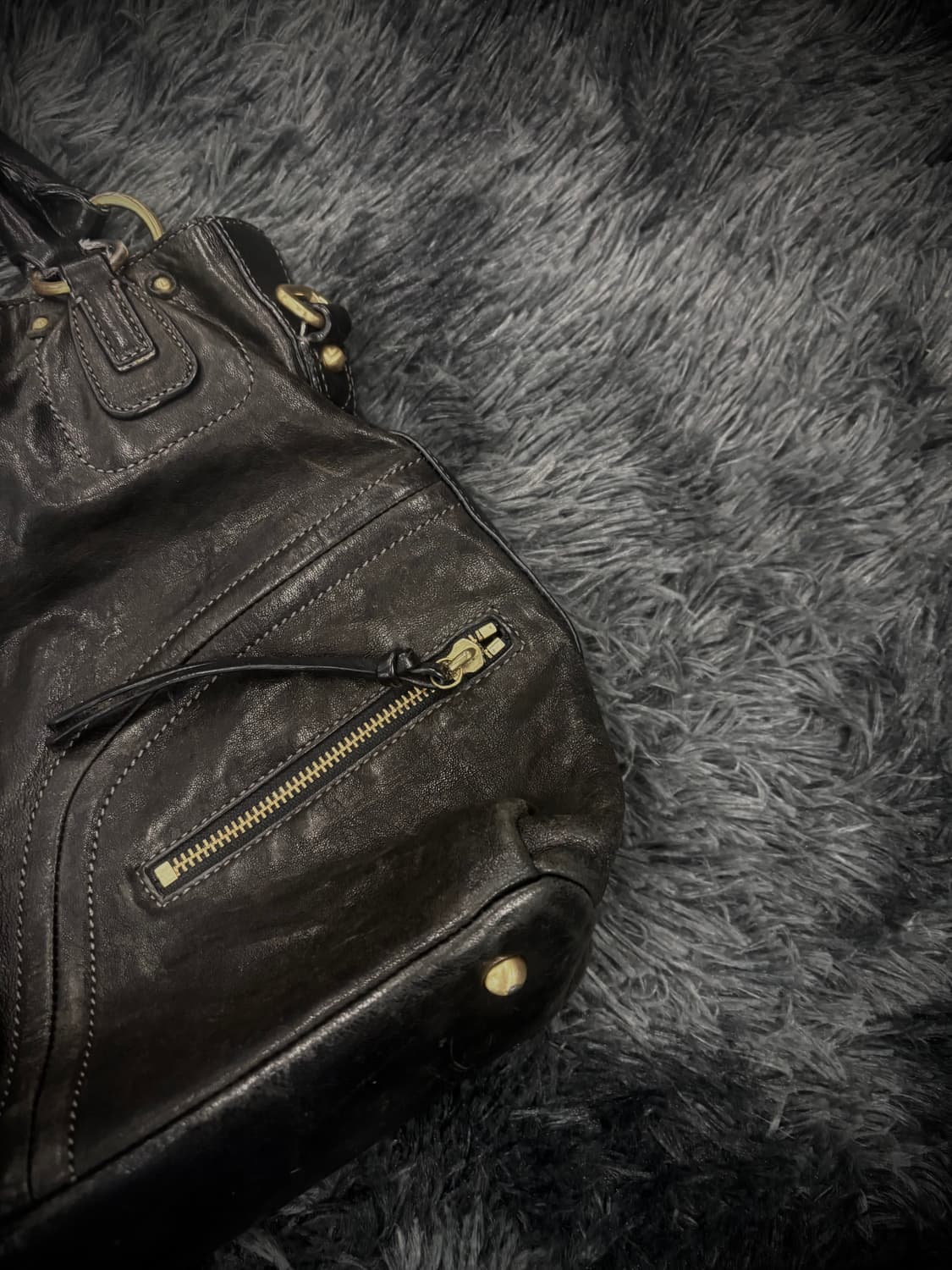 빈티지 블랙 레더 지퍼 디테일 숄더백 상품이미지4