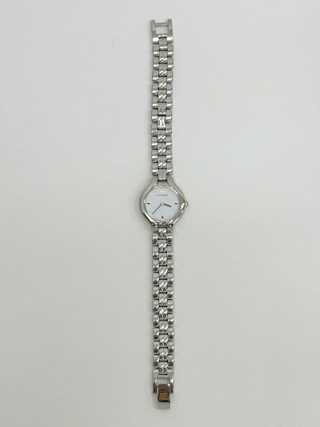 courreges / 꾸레쥬 실버 스테인리스 라운드 쿼츠 시계 상품이미지3